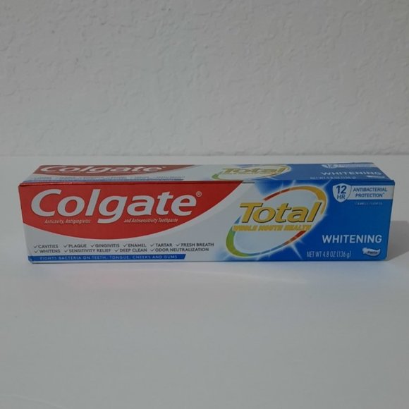 🔵 $3.00 COLGATE TOTAL WHOLE MOUTH HEALTH ANTIBACTERIAL PROTECTION, 4.8 o… - Picture 1 of 4